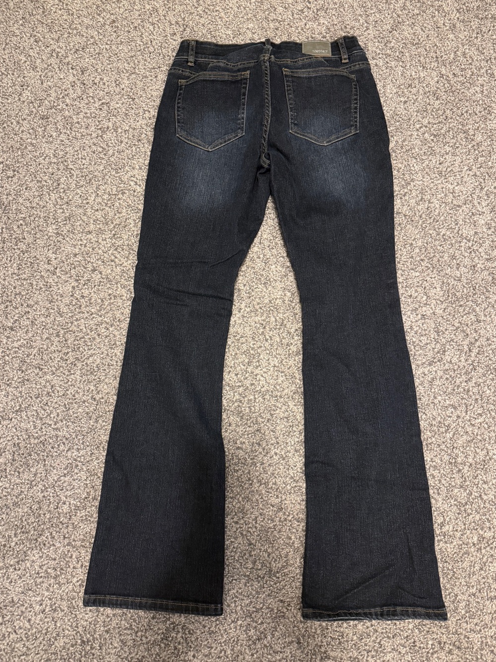 Women's Dark Wash Jeans - Classic - Picture 13 of 15